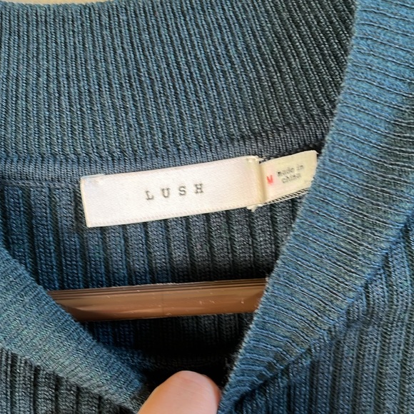 Gorgeous midi sweater dress!! - Picture 4 of 5